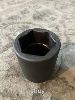 Snap On 1 Drive 6-Point SAE 2-9/16 Size Flank Drive Deep Impact Socket