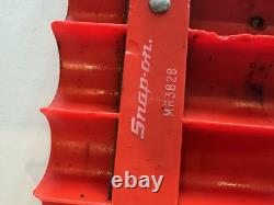 Snap-on 24 Pc 3/8 Dr 12 Point Deep & Shallow SAE Flank Drive (1/4-7/8)